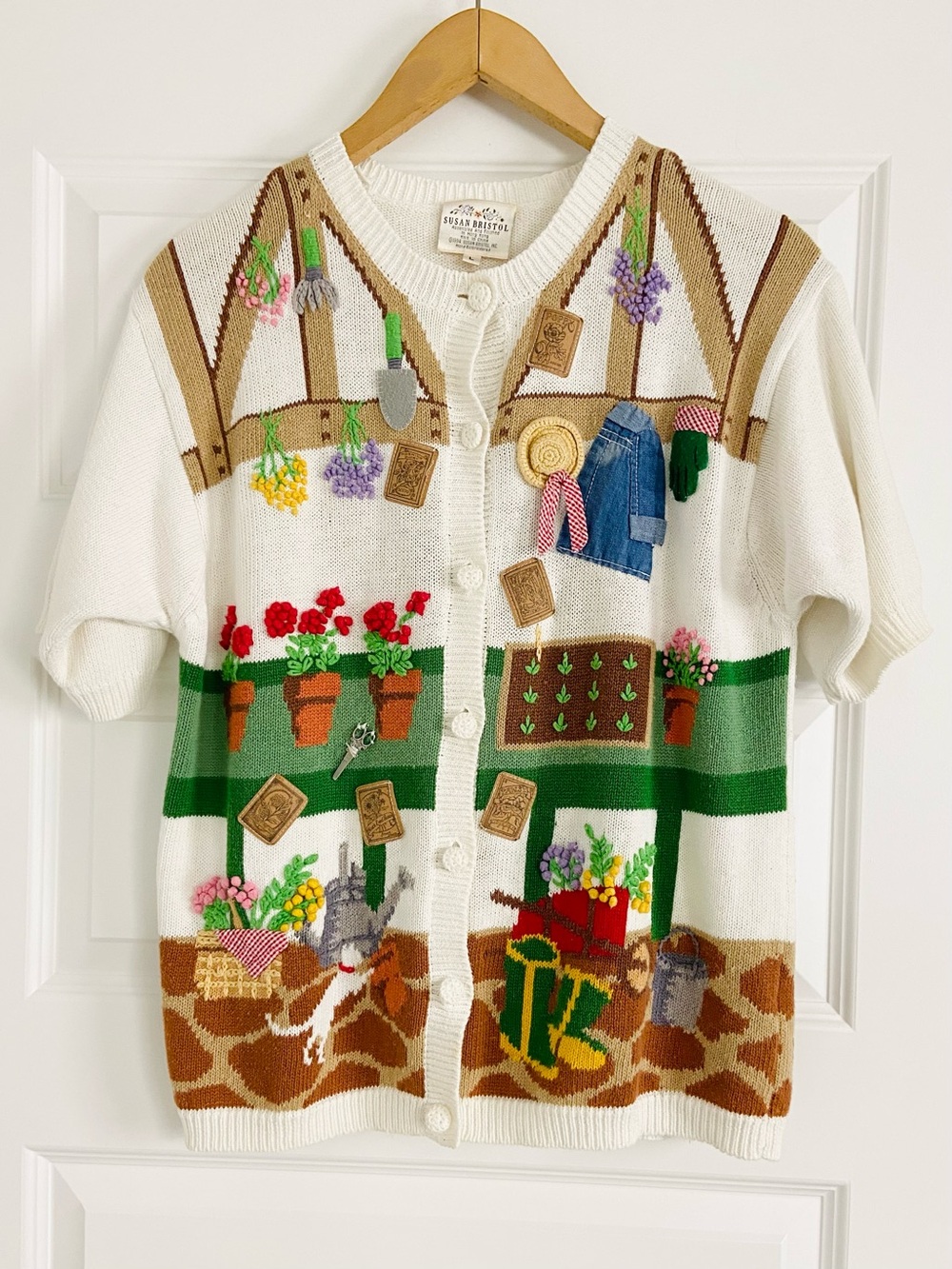 VINTAGE 1994 Susan Bristol Gardening Buttoned Cardigan 3D Embellished Sweater